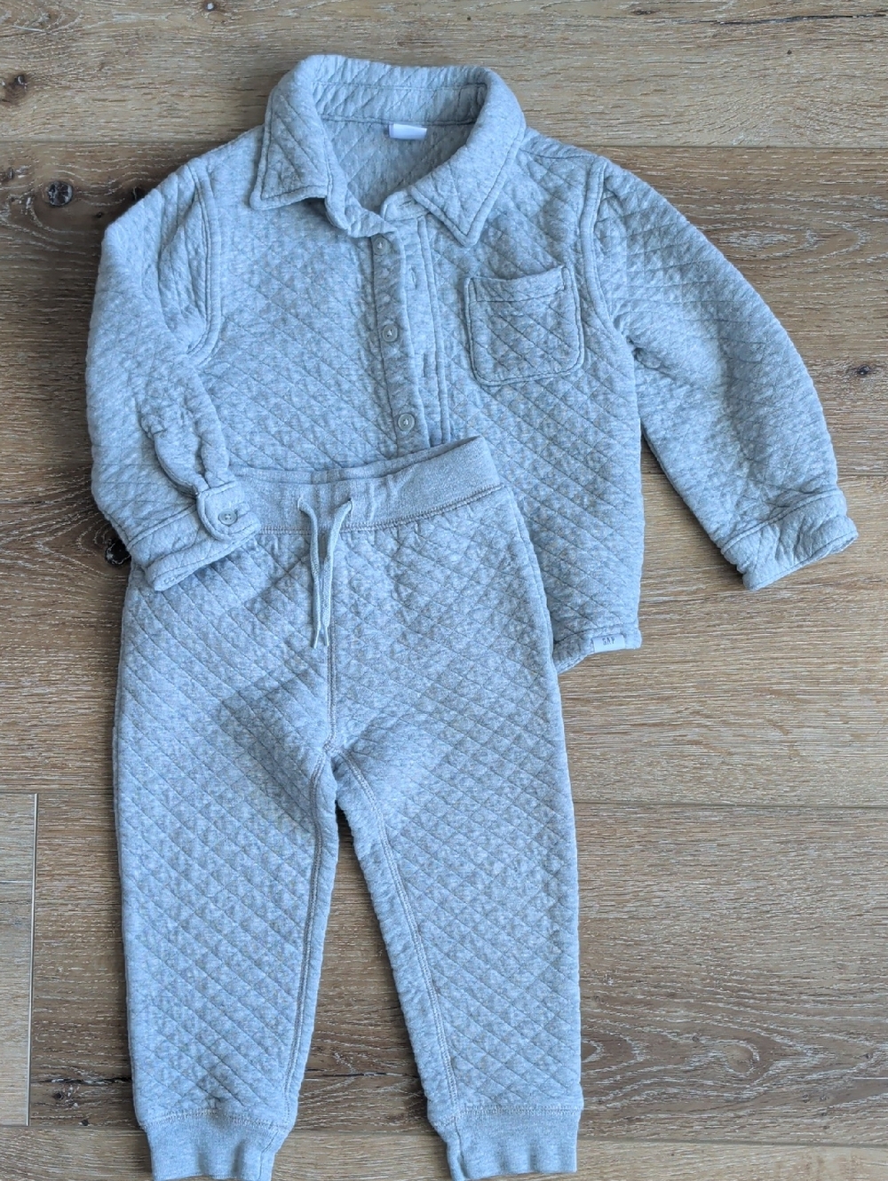 Baby Gap 3t Soft Gray Quilted Jacket And Pants Set 4t